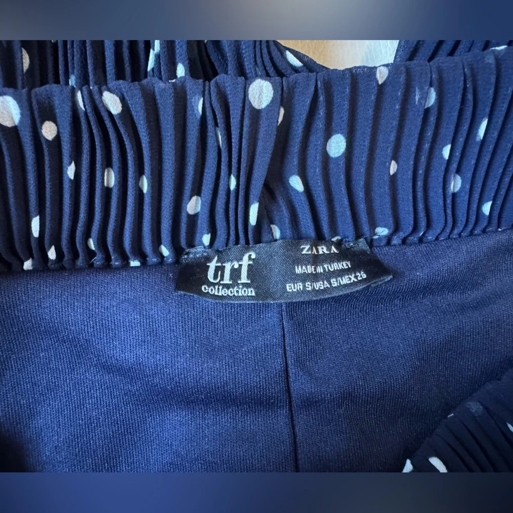 Zara Polka Dot Pleated Wide Leg Trousers - Picture 4 of 7